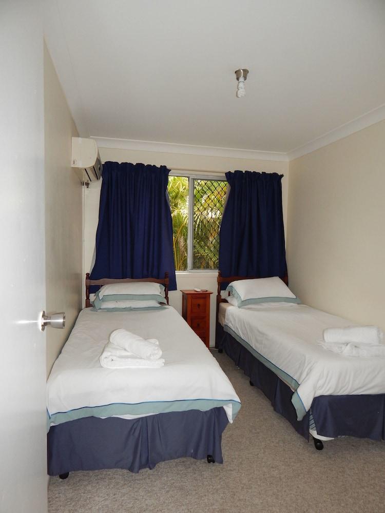 ريلاكسينج هاوس باي ذا باي ويذ صن يير راوند غرفة