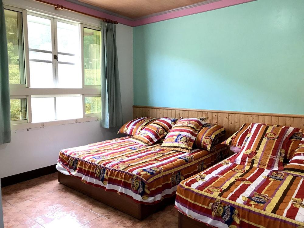 أليشان ماو هسين بد آند بريكفاست غرفة