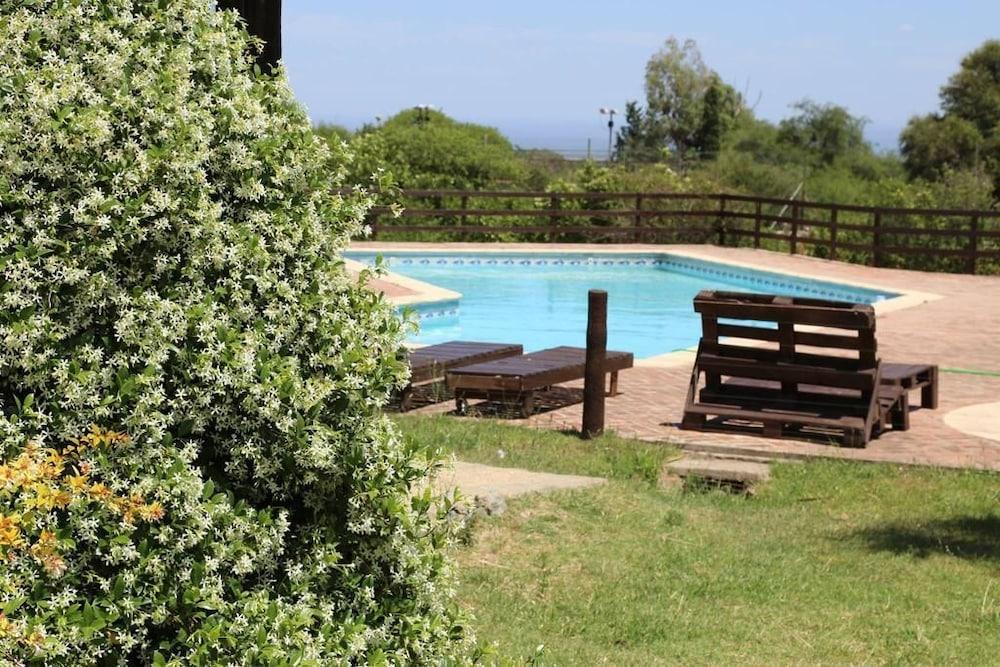 كاباناس لا ميزون كلوب دي كامبو زحليقة مائية