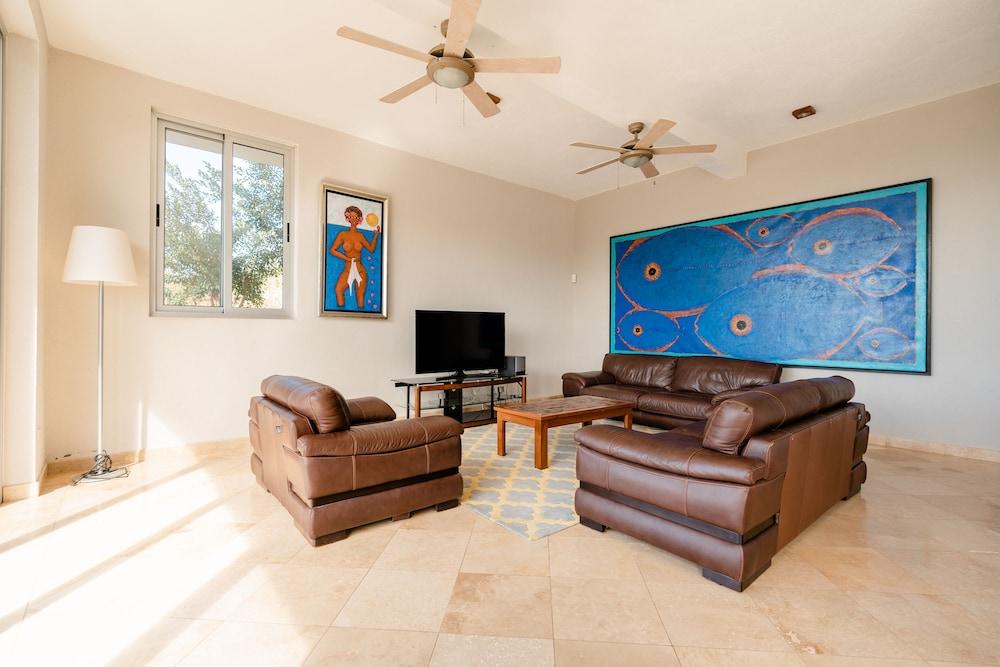 كاسا تشا تشا تشا بد آند بريكفاست داخلي