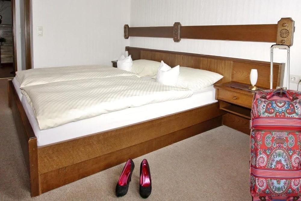 بنسيون فلوريانهوف أخرى