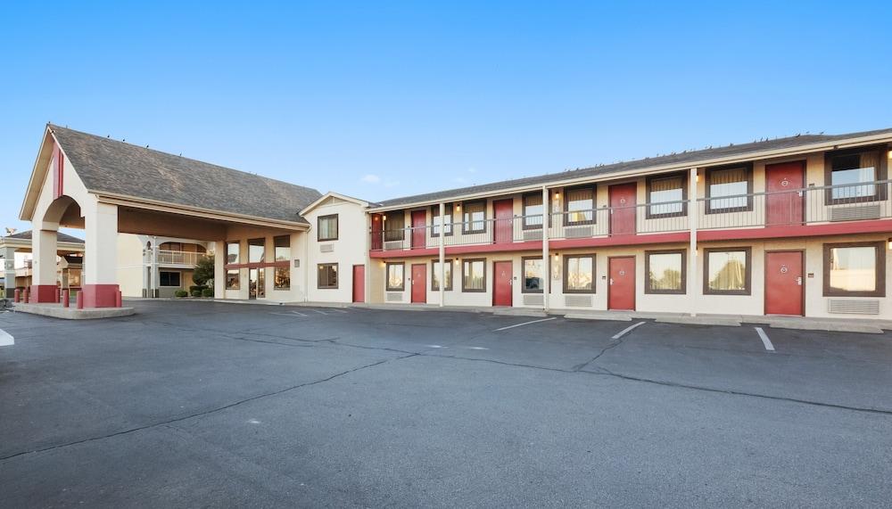 ريد روف إن أوكلاهوما آيربورت - آي 40 ويست/فير جراوندز المنطقة الخارجية