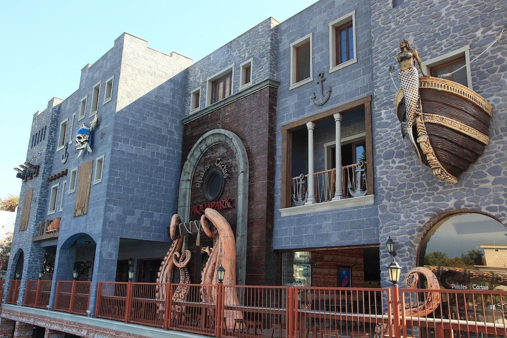 كاكتوس فلور بيتش كلوب - شامل جميع الخدمات المنطقة الخارجية