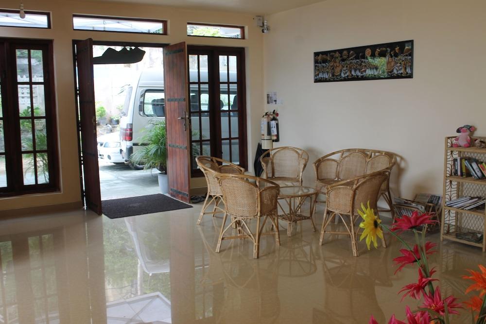 بيور نيتشر هوتل