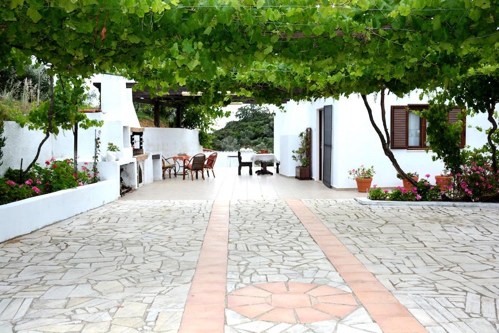 مسكن ريفي لقضاء العطلات بالقرب من ريثيمنون الصورة الأساسية