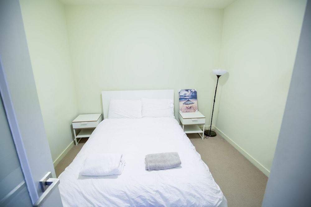 صن شاين بوتيك أبارتمنتس كولينز غرفة