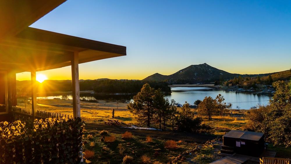 كويت ميند ماونتن لودج، ريتريت آند سبا المنطقة الخارجية