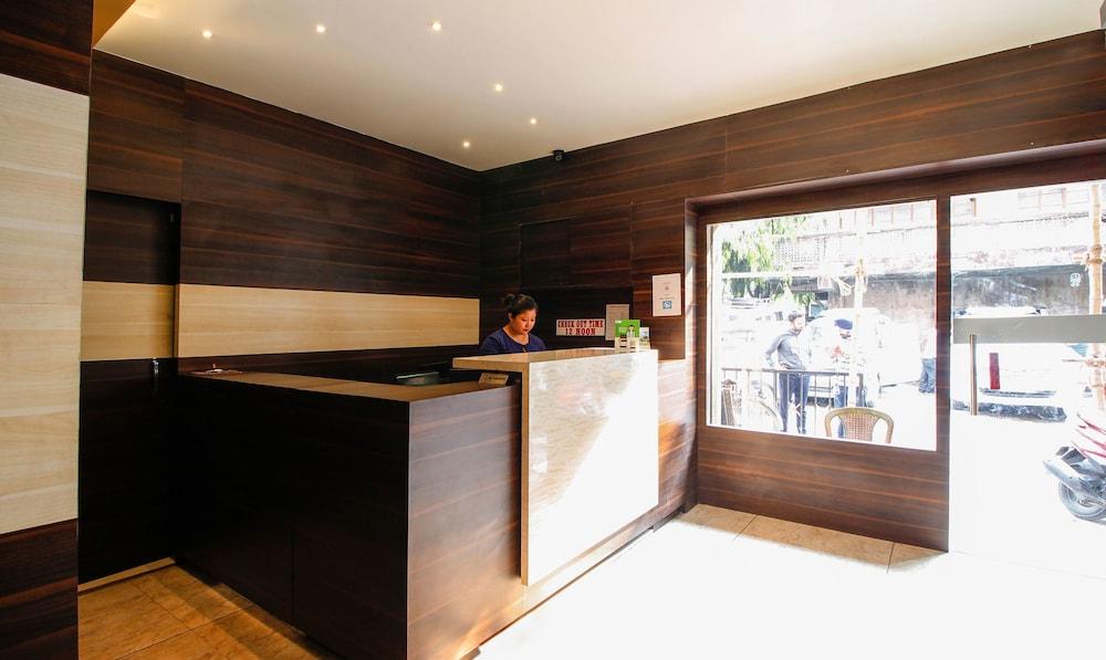 Treebo Mount View Reception