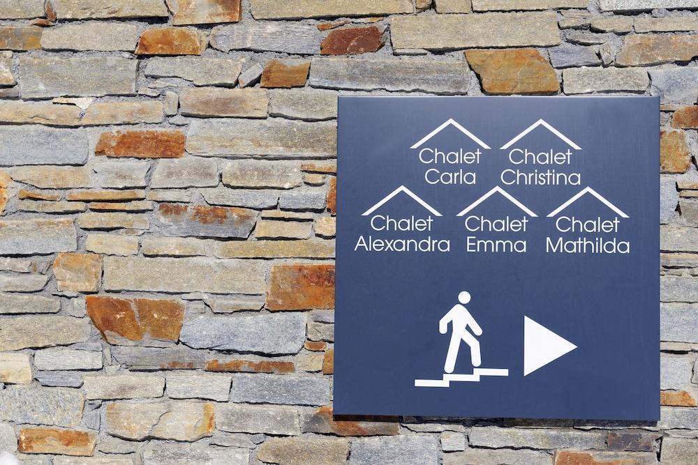 CGH Résidences & Spas les Chalets du Soleil Exterior detail