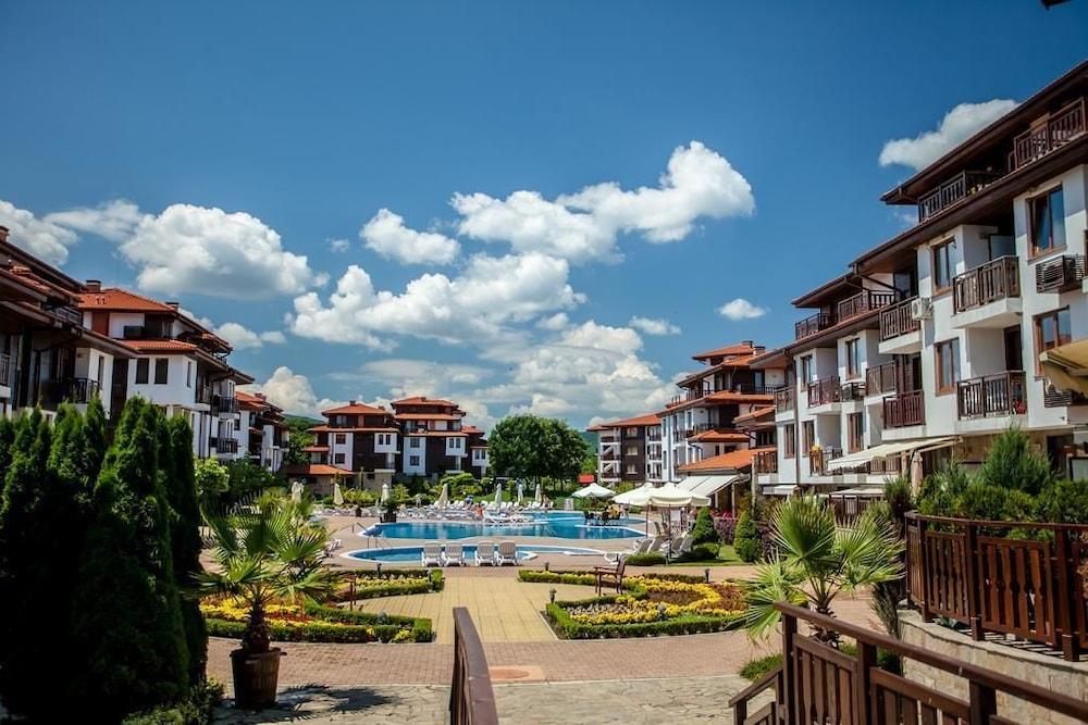 Saint Thomas Apart Complex Property Grounds