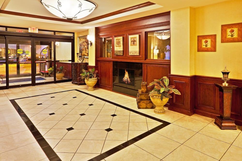 هوليداي إن إكسبرس آند سويتس بونكا سيتي باي آيتش جي المنطقة الخارجية