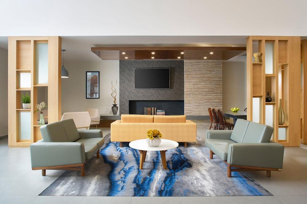 فيرفيلد إن آند سويتس باي ماريوت تيجوانا الردهة