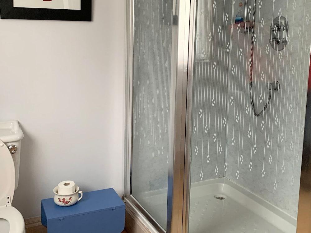 ريلاكسد هوليداي هوم إن تاربرت نير وايت شور بيتش حمام