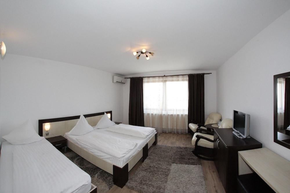 بينشينيا دينيم داخلي