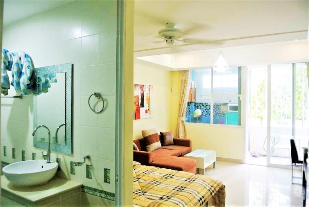 سبانيش بليس سنترال باتايا جريت لوكيشن فور نايتلايف غرفة