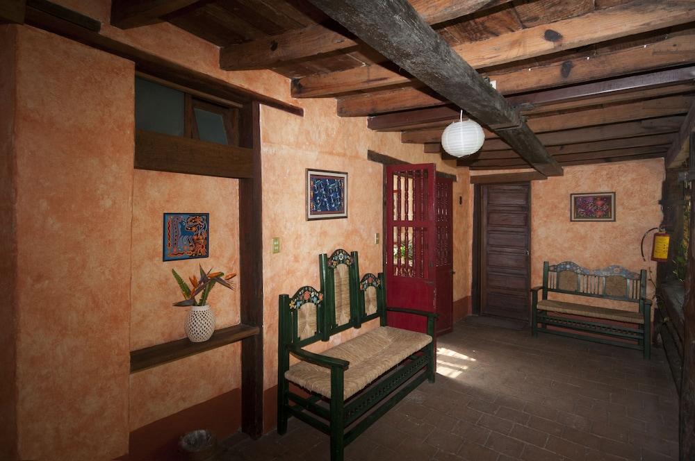 ميزون دي لايينداس بريكفاست آند داون تاون الردهة