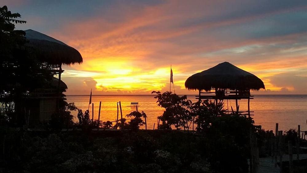 برايدلاند بيتش كلاب