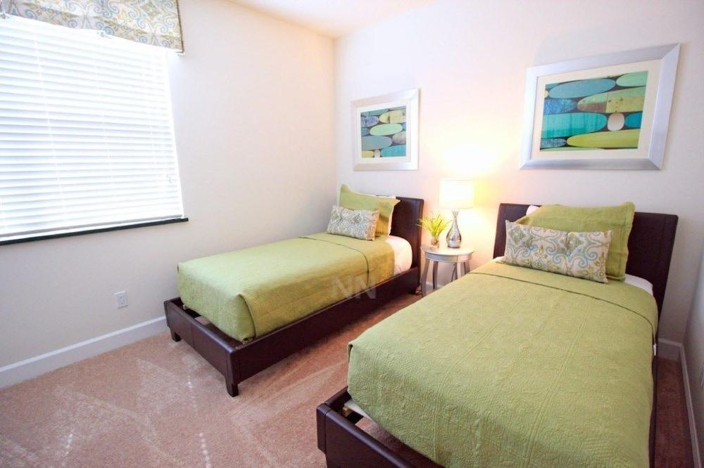 إف في 57846 - سيرينتي - 3 بد رومز 3 باث رومز تاون هوم غرفة