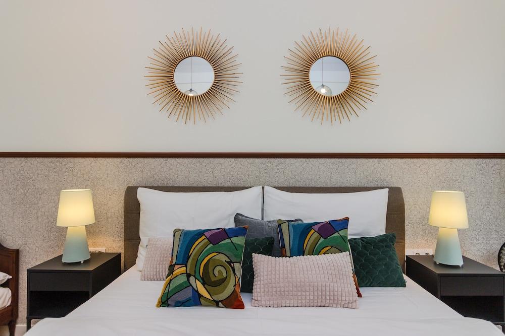 PRG Trendy Central APT by Michal&Friends Room