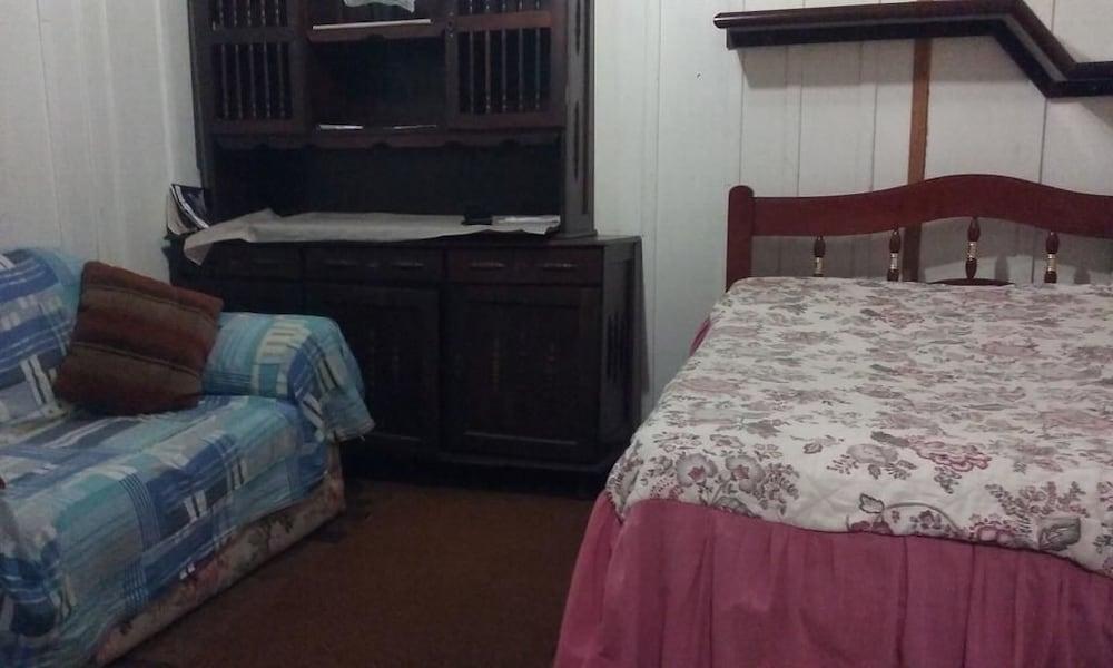 Hospedagem Navegantes Room
