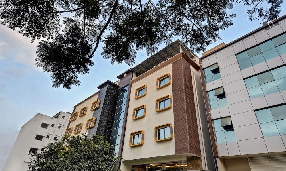 Treebo Primeland Suites, Mailasandra Exterior