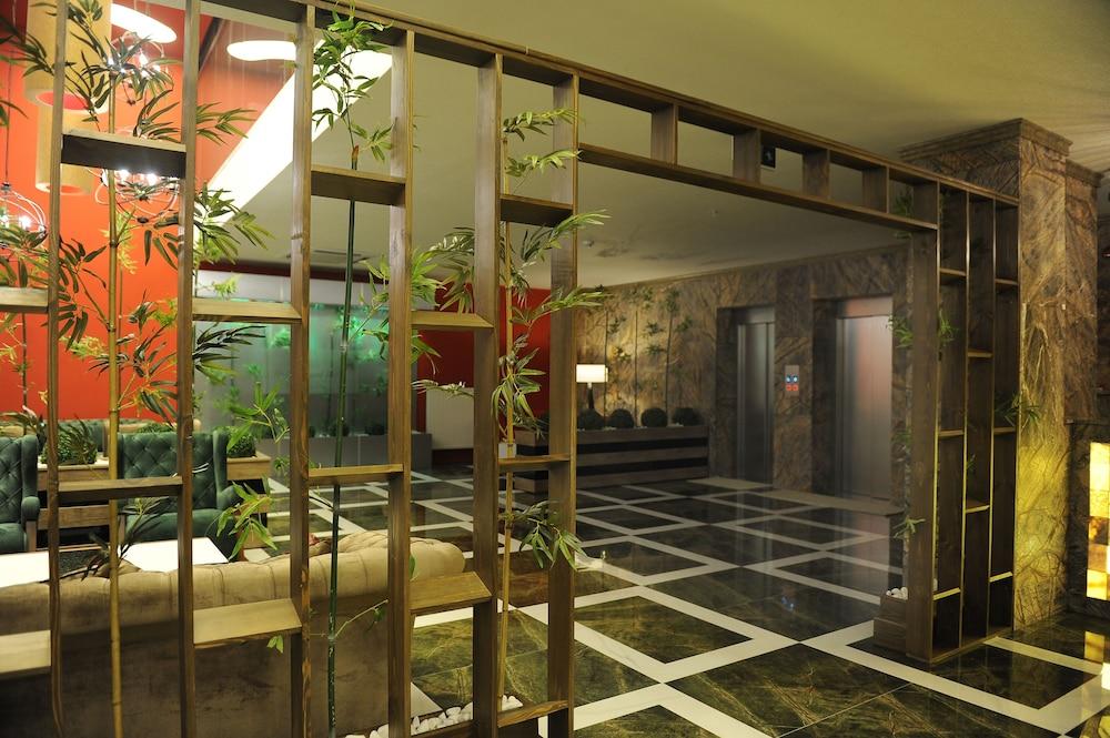 نيبا رويال هوتل قاعة الاستقبال