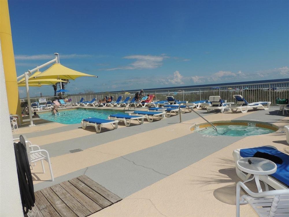 Seaside Resort #1205 Ocean Front Waterslide