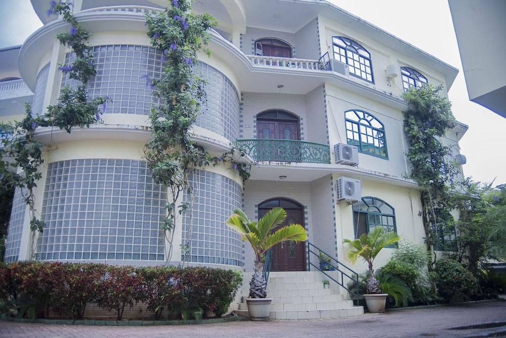 Luxury Residence with Ocean View in Masaki Exterior