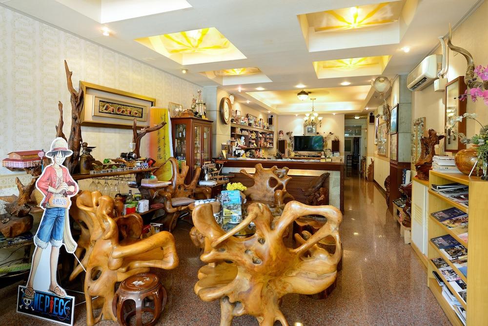Jinge Guest House Lobby
