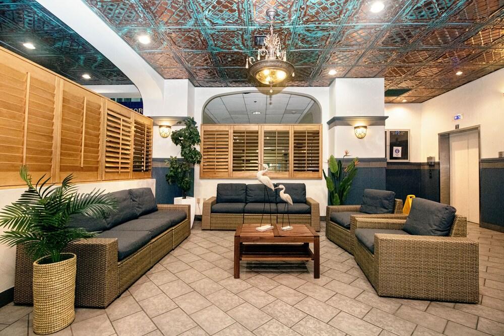 341 أبا تهوليوود بيتش منطقة الجلوس في الردهة