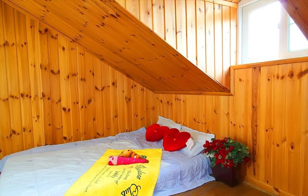 بايناي-جول ألبنسيا بنسيون غرفة