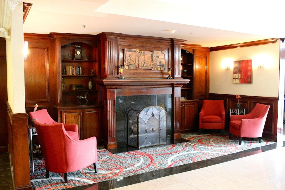 هوليداي إن إكسبرس هوتل آند سويتس ووترفورد باي آيتش جي المنطقة الخارجية