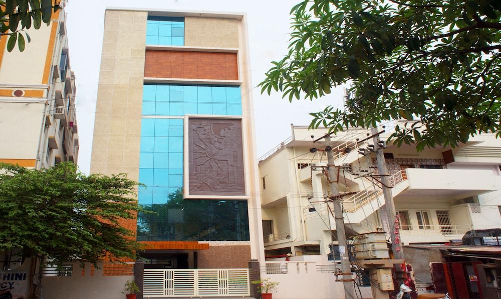 Treebo Celeste Exterior
