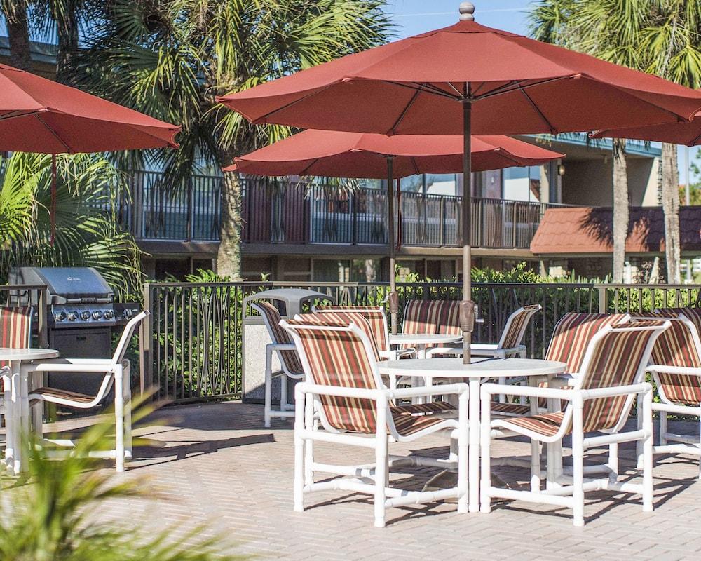 The Suites at Magic Tree Exterior