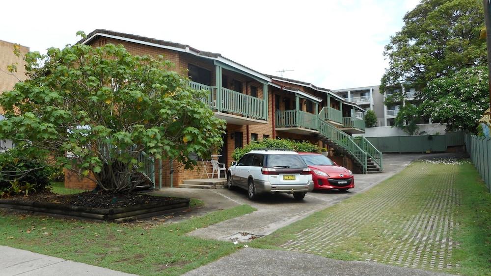 Dunbar Court Unit 4 at South West Rocks Exterior