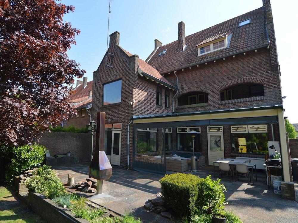 هوليداي هوم سويتابل فور فاميليس ويذ إنترتينمينت فور اول أجيس المنطقة الخارجية