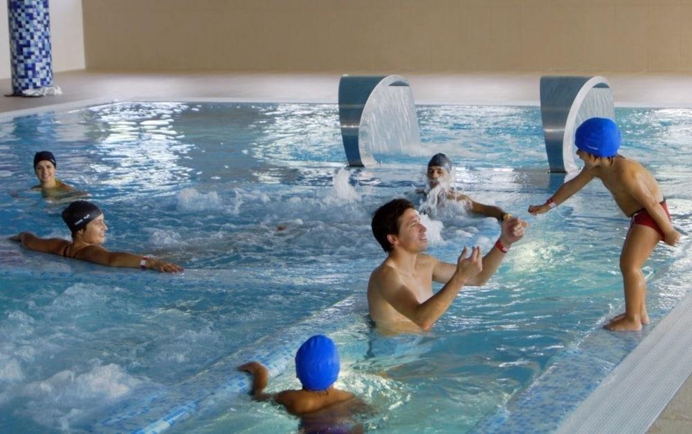 بالاس هوتل إيه سبا تيرماس دي سان ميجيل حمام سباحة مغطى