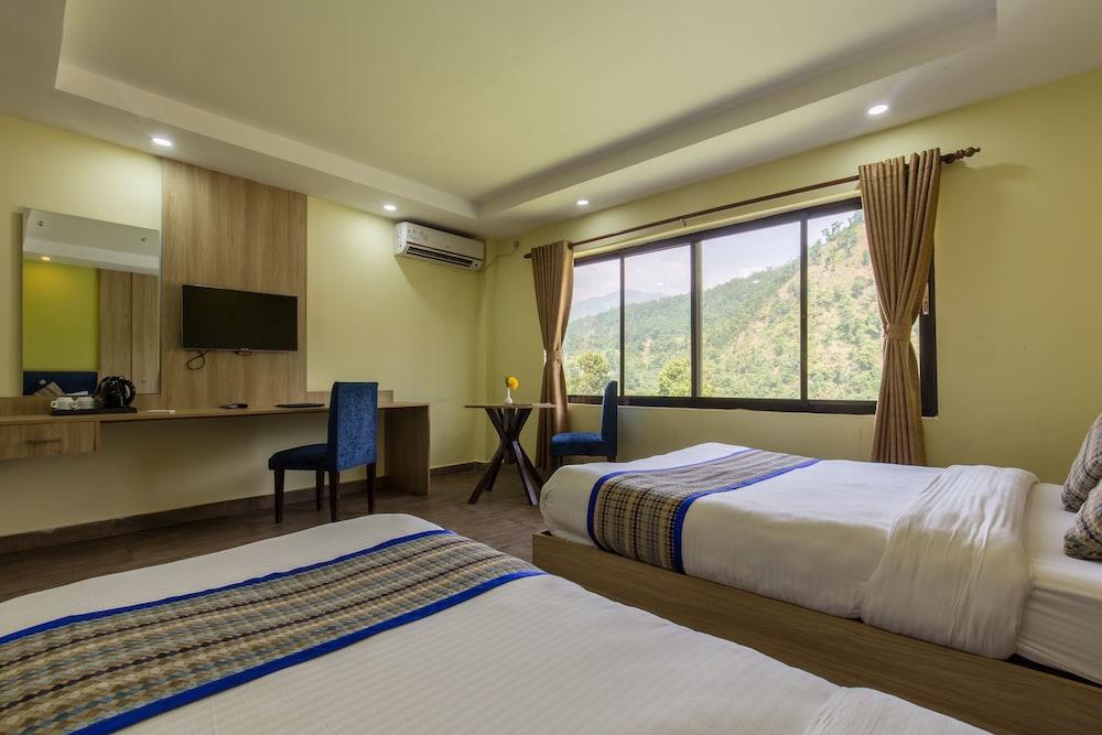 Siddhartha Riverside Resort Room