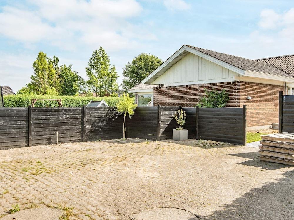 5 بيرسون هوليداي هوم إن أودر المنطقة الخارجية