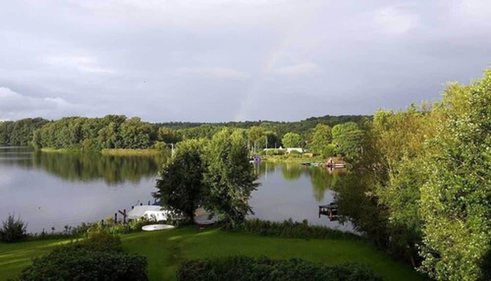 جاستهاوس تسوم فروسين