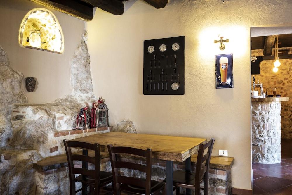 Albergo Diffuso Quaglietta Interior