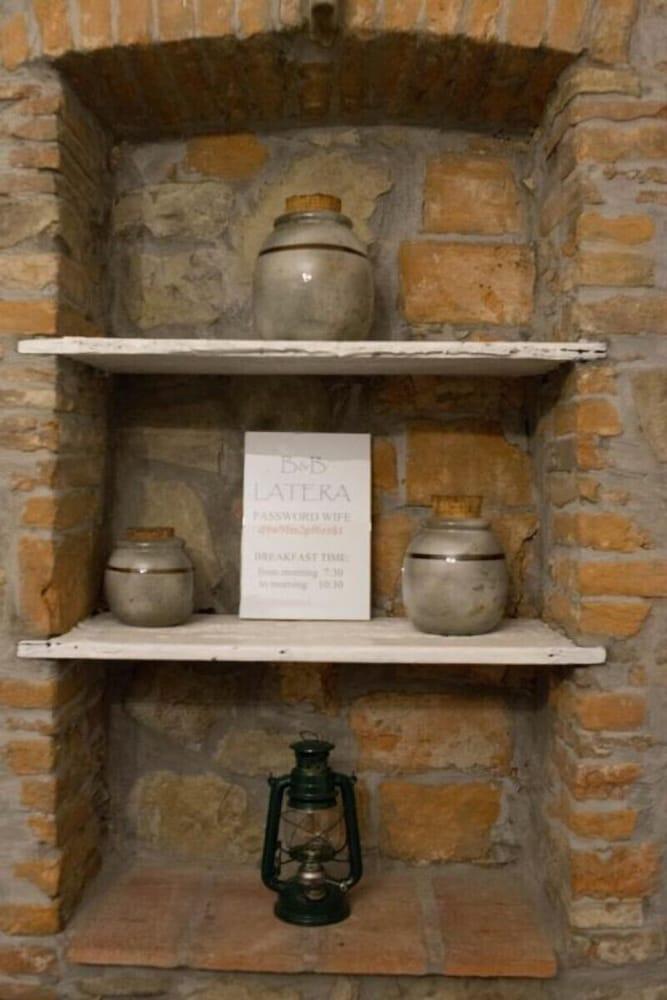 Latera B&B Interior