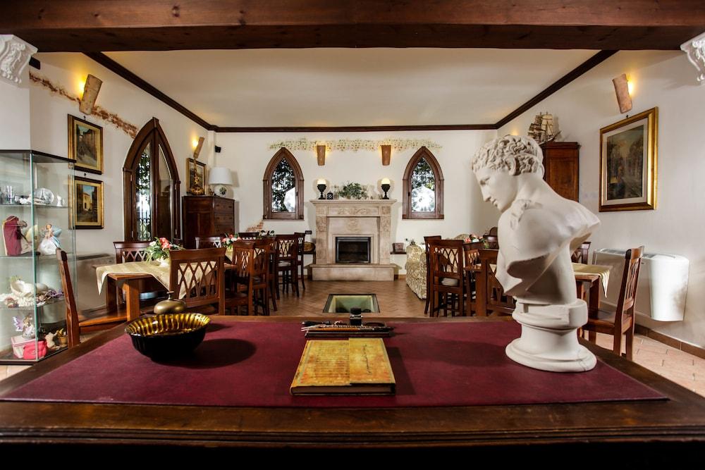 لا كيرسيا أنتيكا بد آند بريكفاست الفندق من الداخل