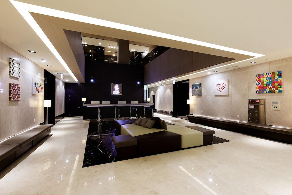 Kintex by K-tree Lobby Sitting Area