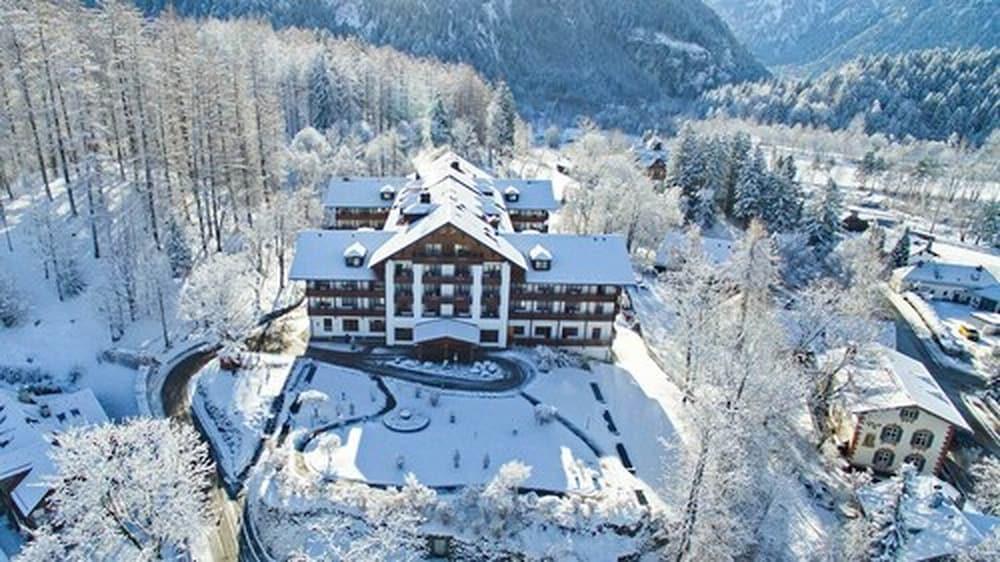 أكتيف أوند فيتال هوتل أم كوفيل منظر من الجو