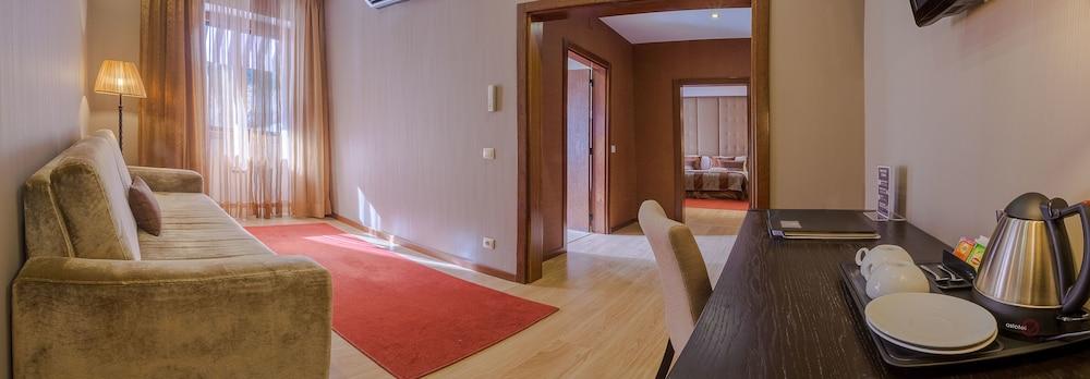 يور هوتل آند سبا ألكوباسا داخل الفندق