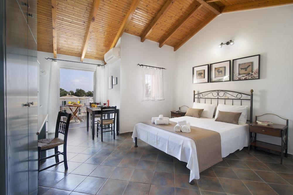 سيريتي ستوديوز