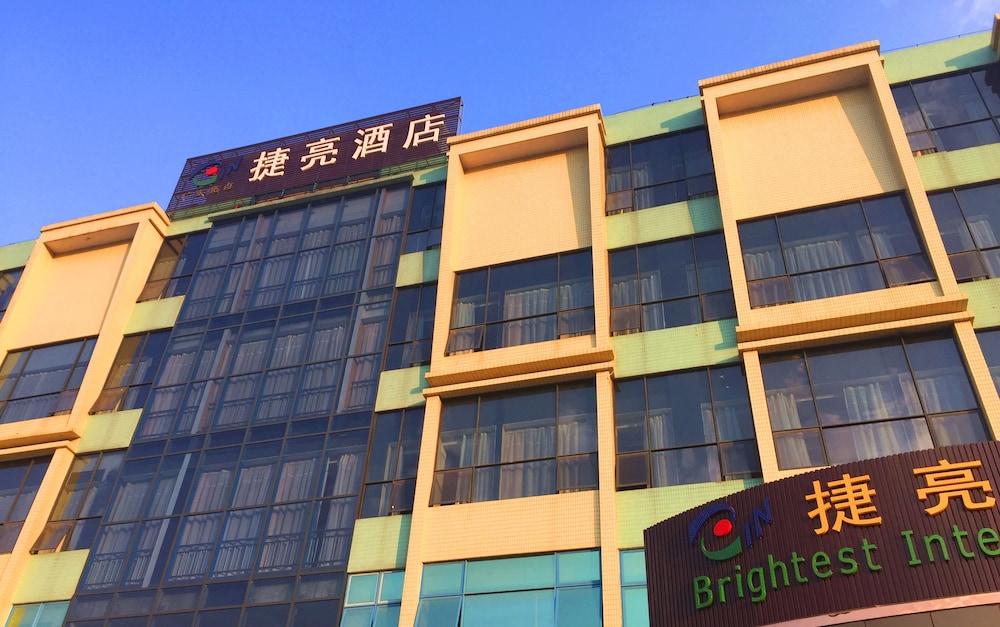 تشينج يو سيلكتيد هوتل جوانجتشو جونيو نانجانج برانش منظر من الجو