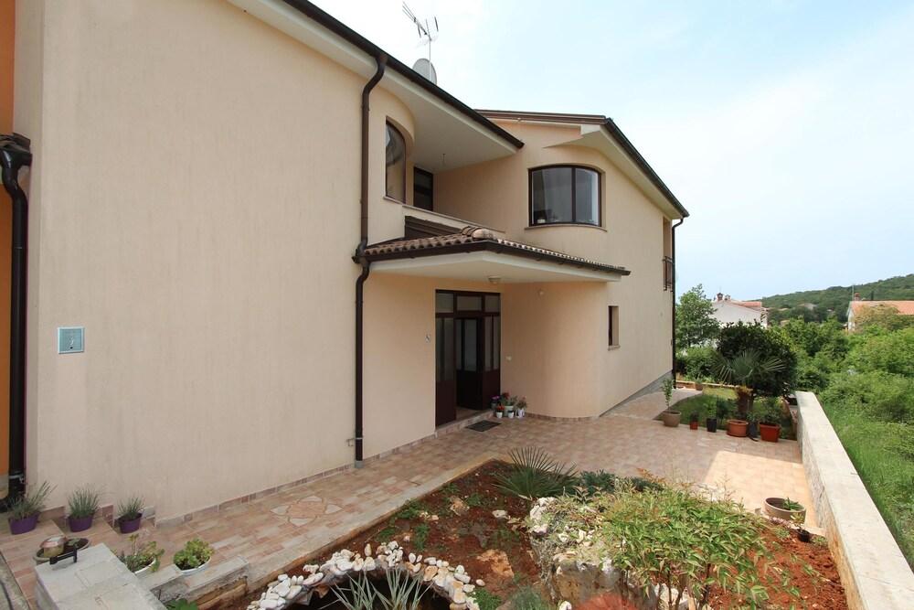 Apartment Dado Featured Image