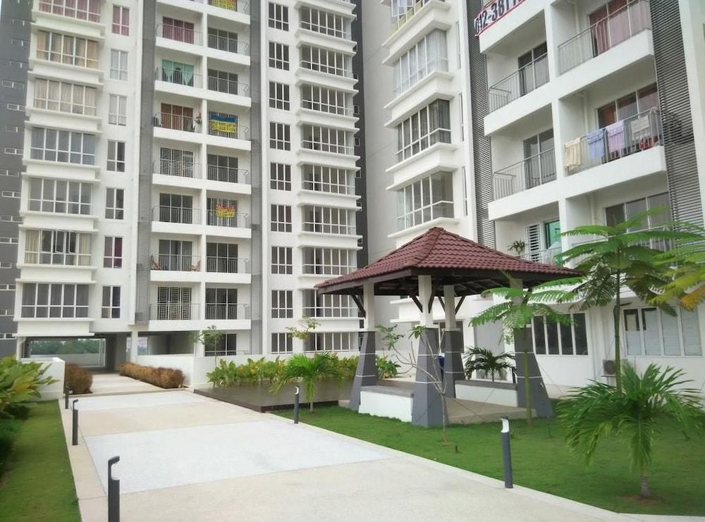 كوزي كريب آت 7 تري سفن رزيدنس المنطقة الخارجية